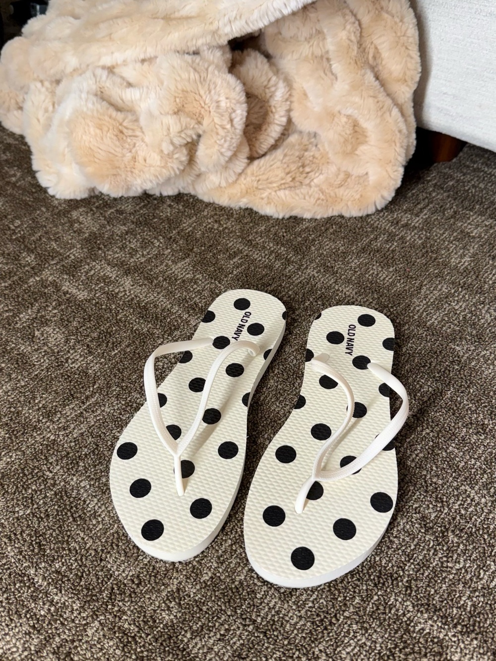 Old Navy White Flip Flops with Black Polka Dots
